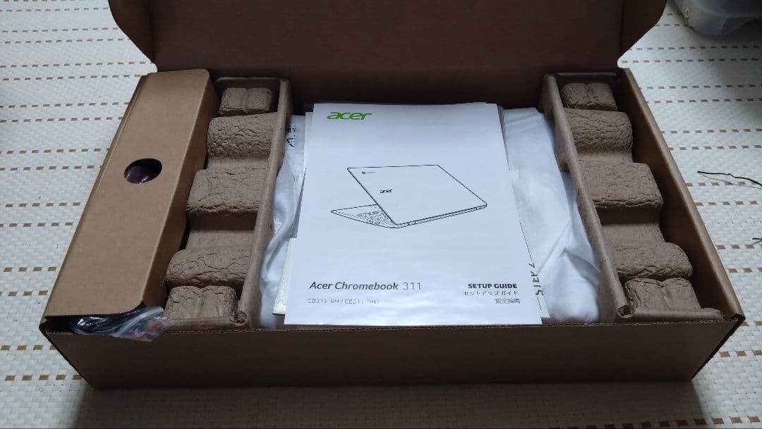 Acer Chromebook シルバー