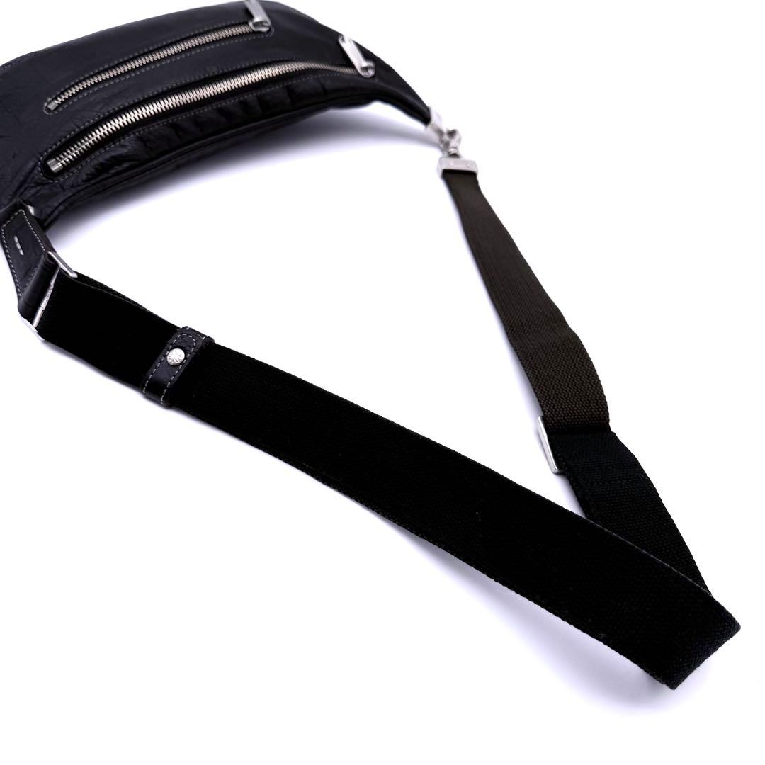 【極美品】aniary アニアリ　クロコ型押し　ボディバッグ　スリングバッグ