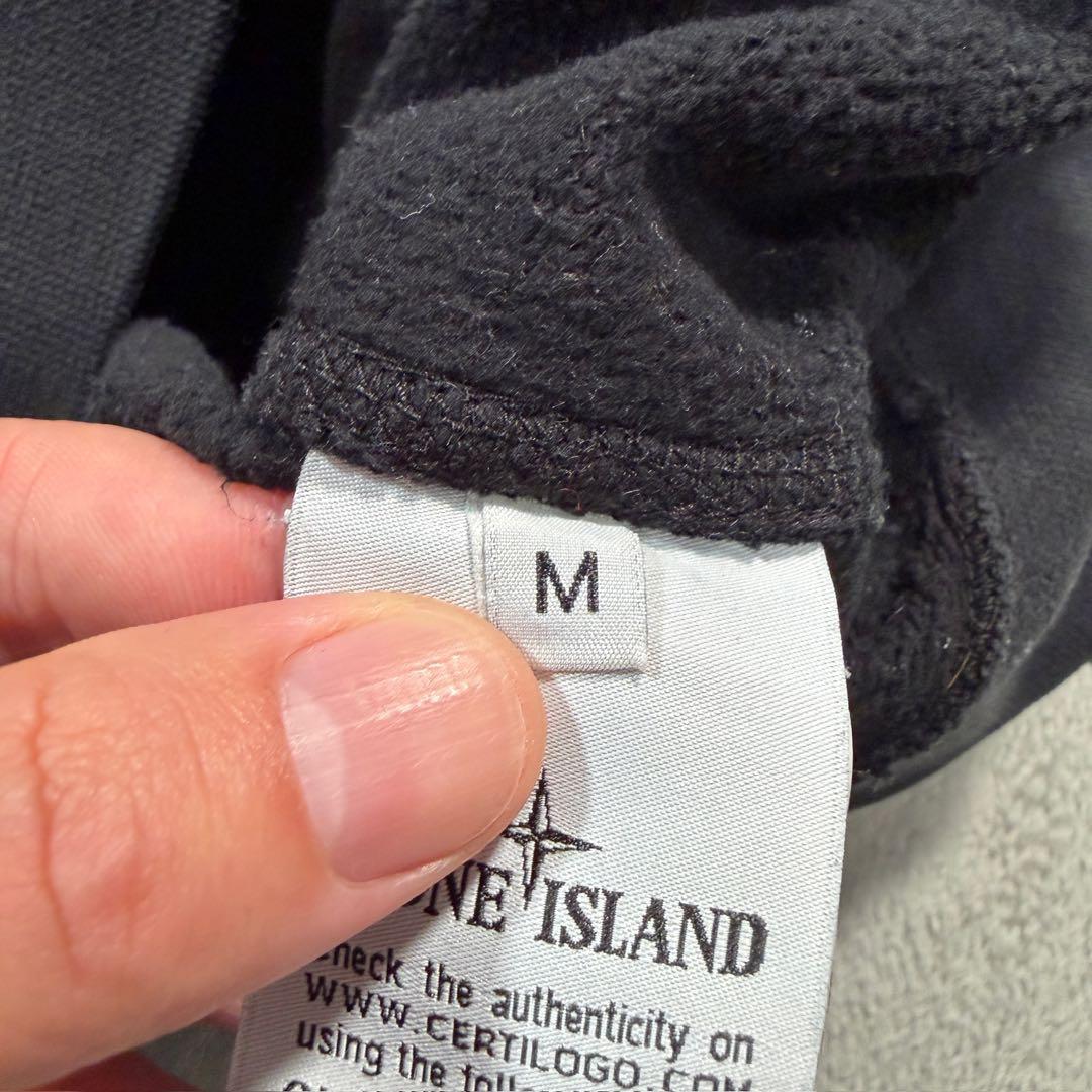 ストーンアイランド　フーディパーカー　ブラック　M 711562820