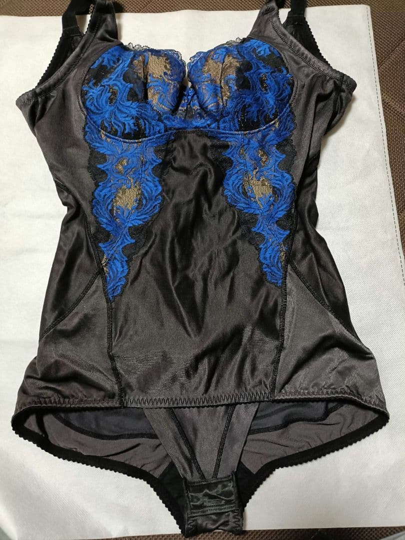 中古　MARUKO　カーヴィシャス　ボディスーツ　C80LL　補正下着　マルコ