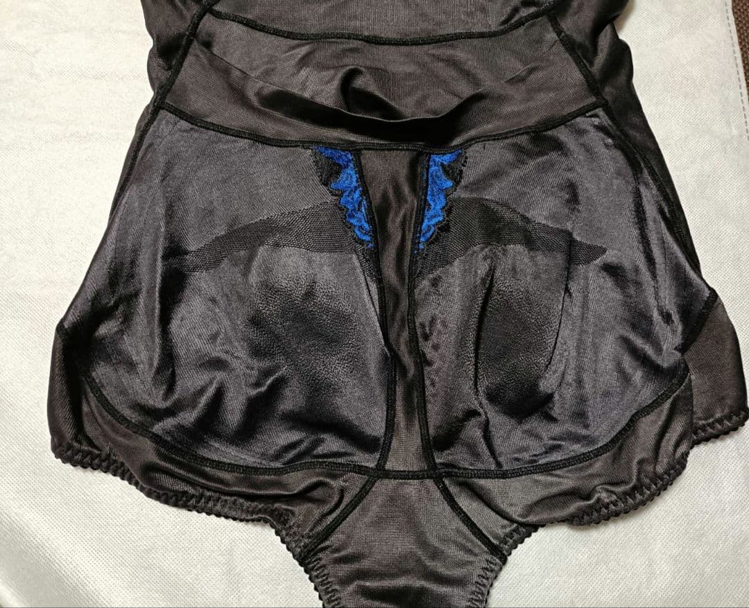 中古　MARUKO　カーヴィシャス　ボディスーツ　C80LL　補正下着　マルコ