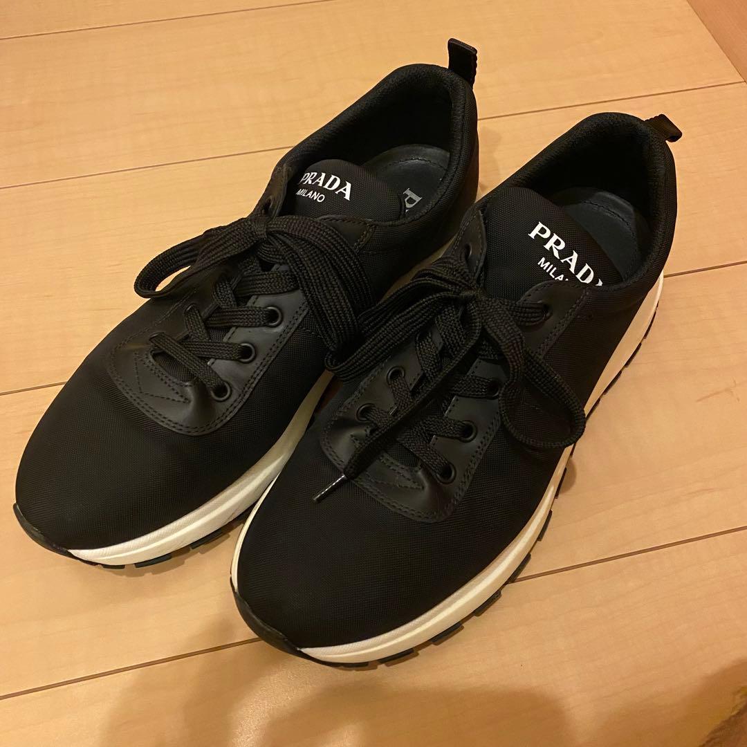 超美品PRADAブラック ナイロン　スニーカー　黒　メンズ