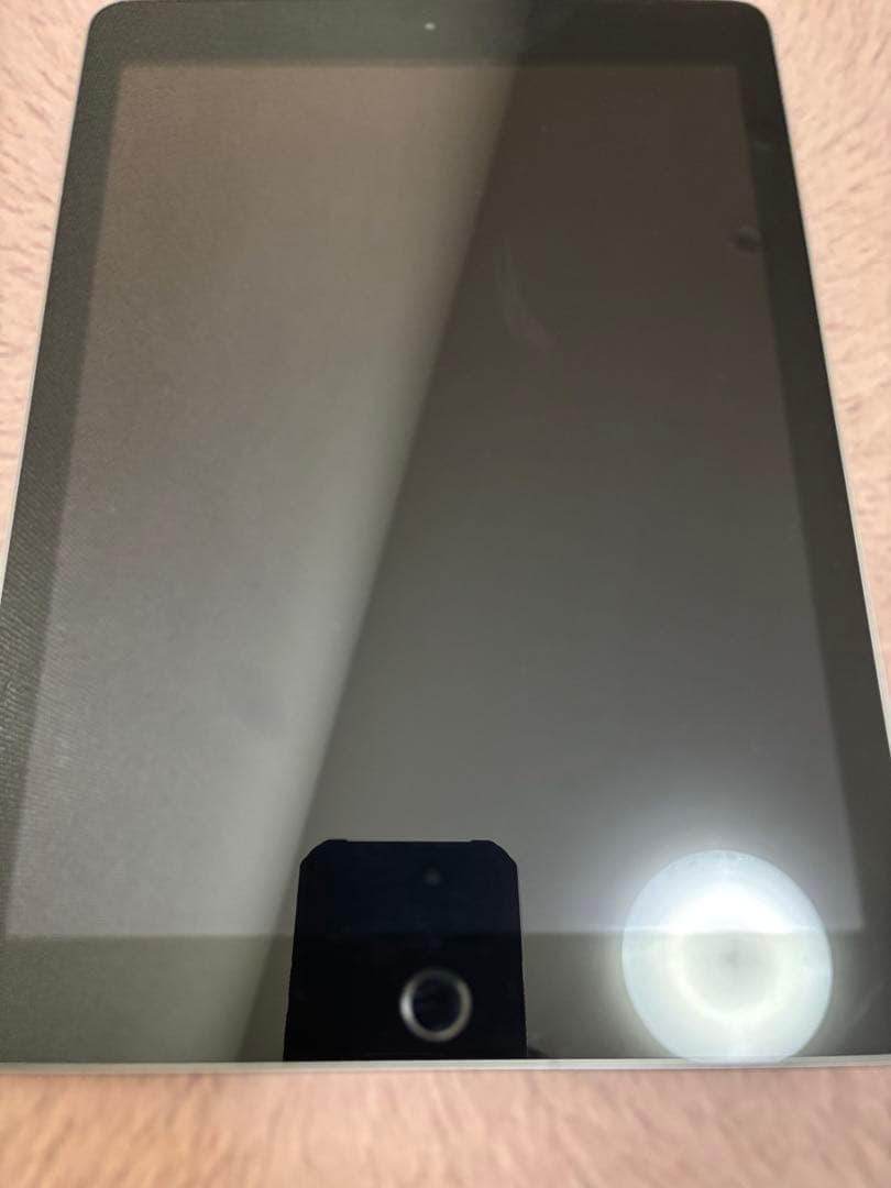 Apple iPad 第6世代　スペースグレー