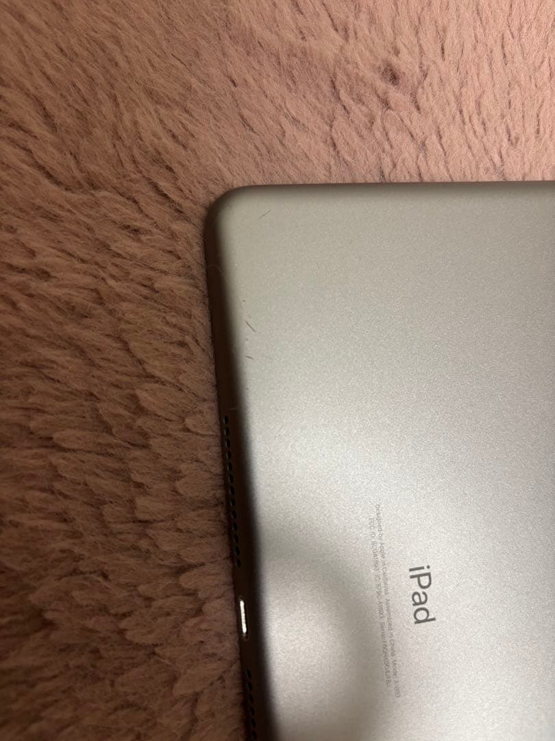 Apple iPad 第6世代　スペースグレー