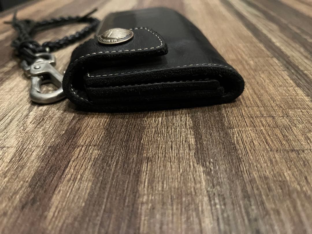 レッドムーンRED MOON 長財布　革チェーン付