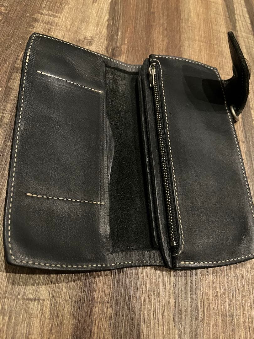 レッドムーンRED MOON 長財布　革チェーン付