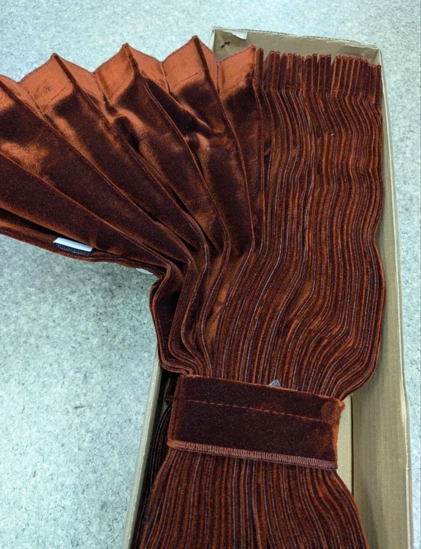 新品　アコーディオン仮眠カーテン　コスモスブラウン　テクノガレージ製