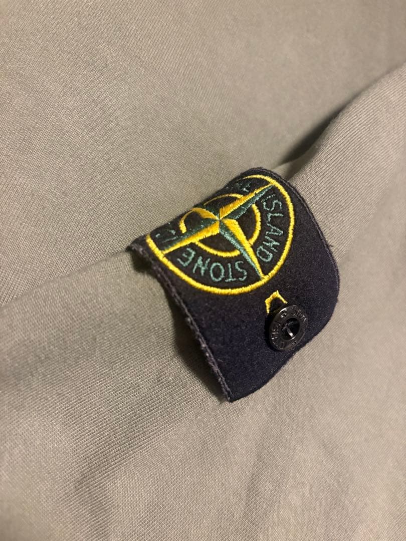 n*i様 美品【STONE 】ストーンアイランド　スウェット厚手ロン