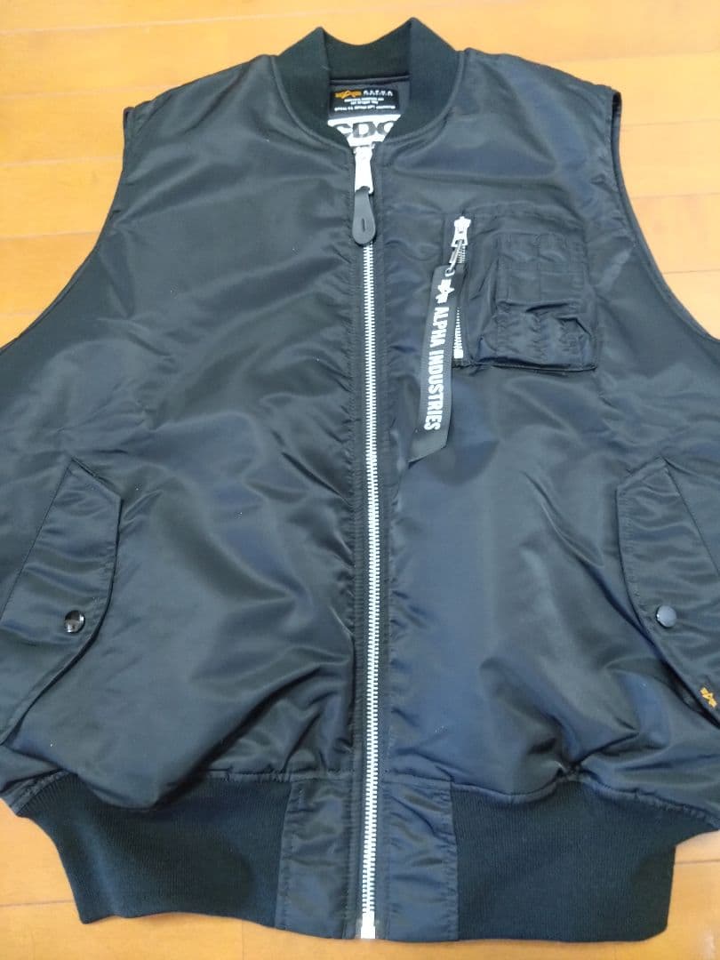 25aw 新品　sizeL CDG xALPHA INDUSTRIES VEST