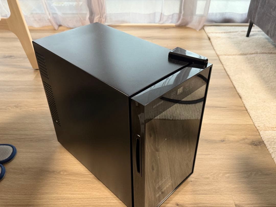 【美品】ワインセラー アイリスオーヤマ