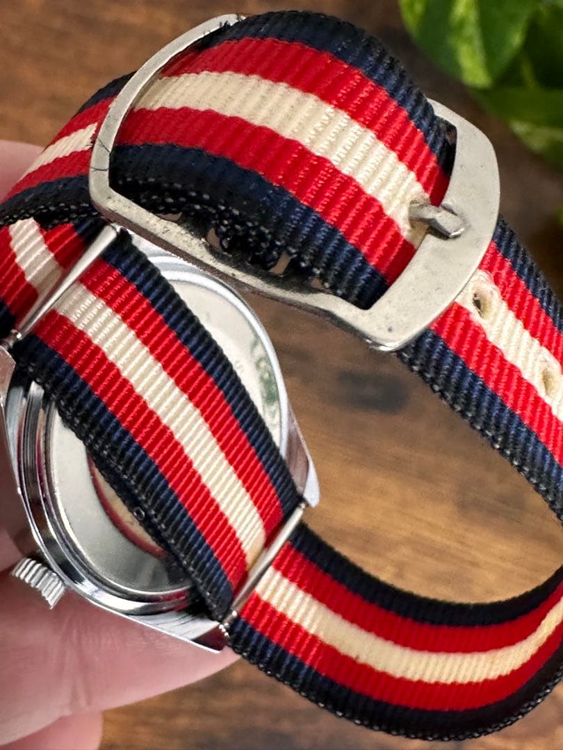 希少　レトロ　鉄腕アトム　腕時計（手巻き）