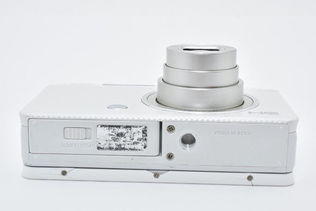 【美品】 CASIO EXILIM EX-ZR70 コンパクトデジタルカメラ