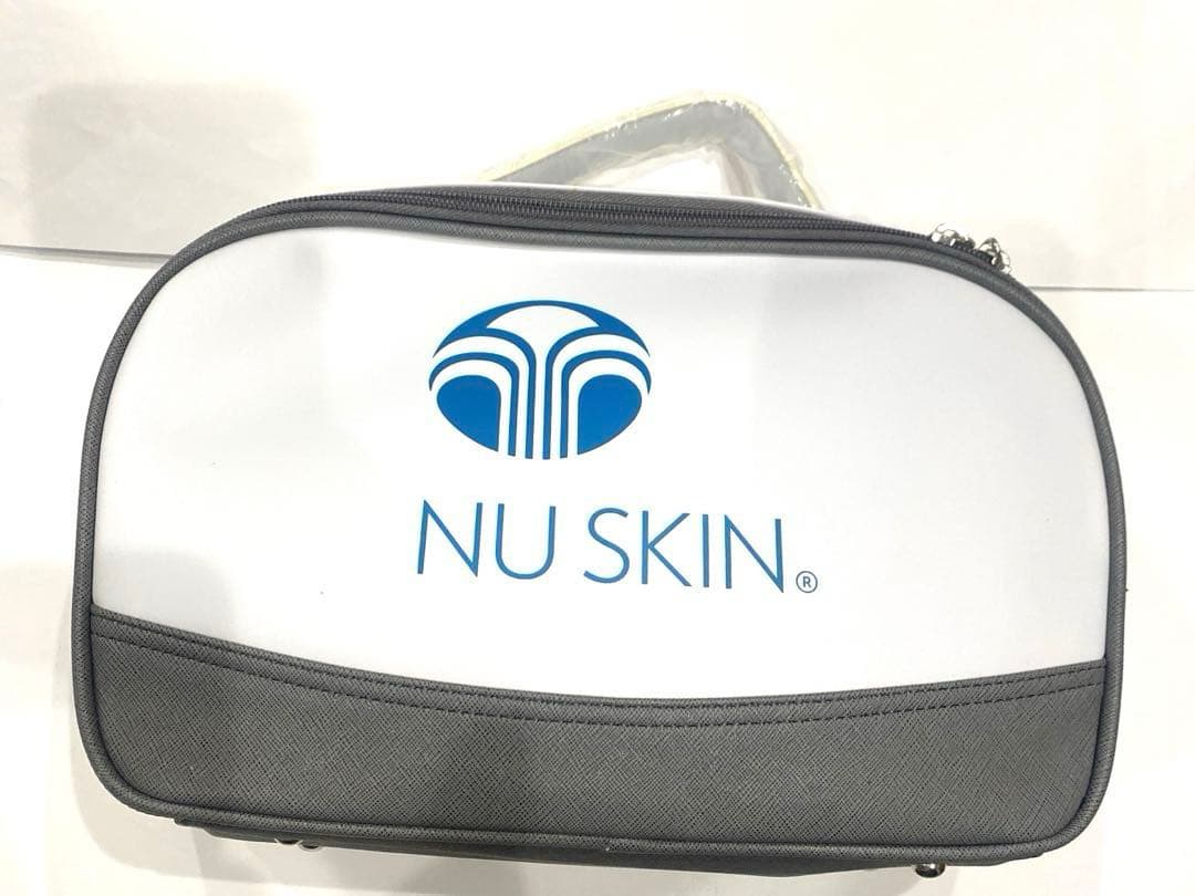 ニュースキン　ガルバニックトータルボディシステム！ケース入新品⭐︎お安く❗️