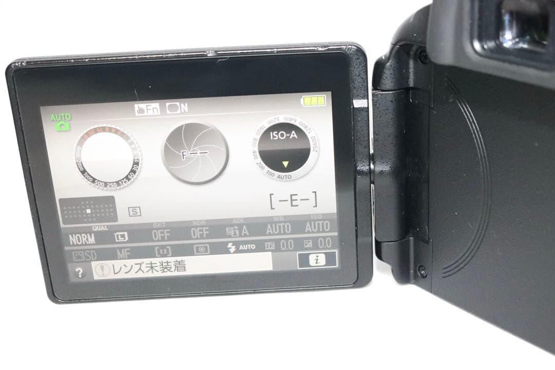 S回数少 Nikon D5600 ダブルキット⭐一眼レフ 初心者 wi-fi機能