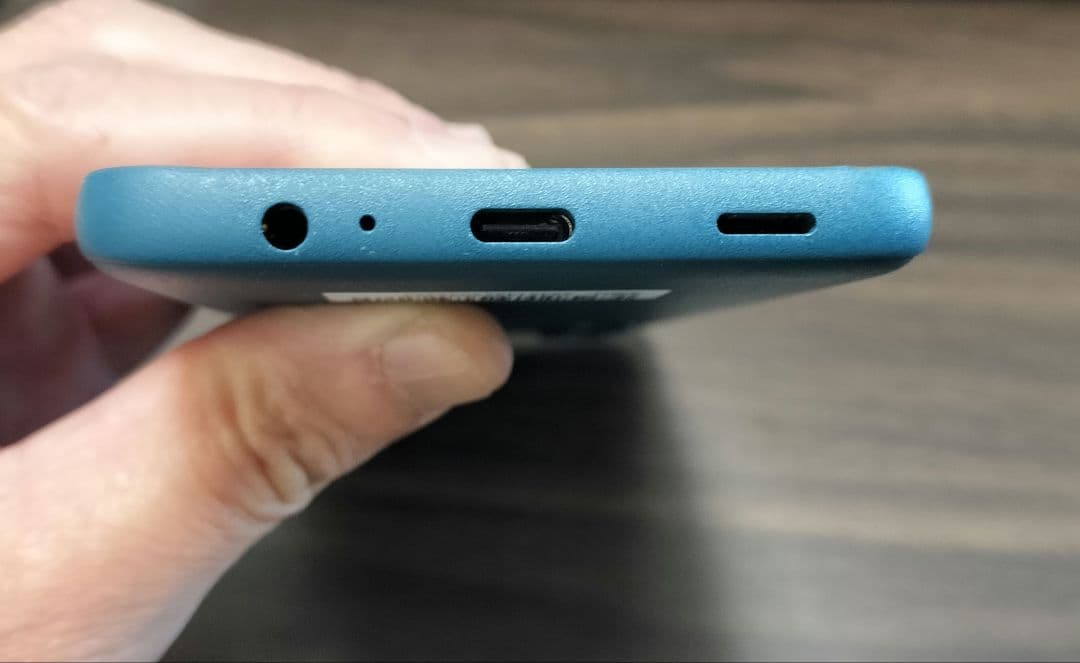 中古 arrows We2 F-52E スマートフォン 本体 ネイビーグリーン