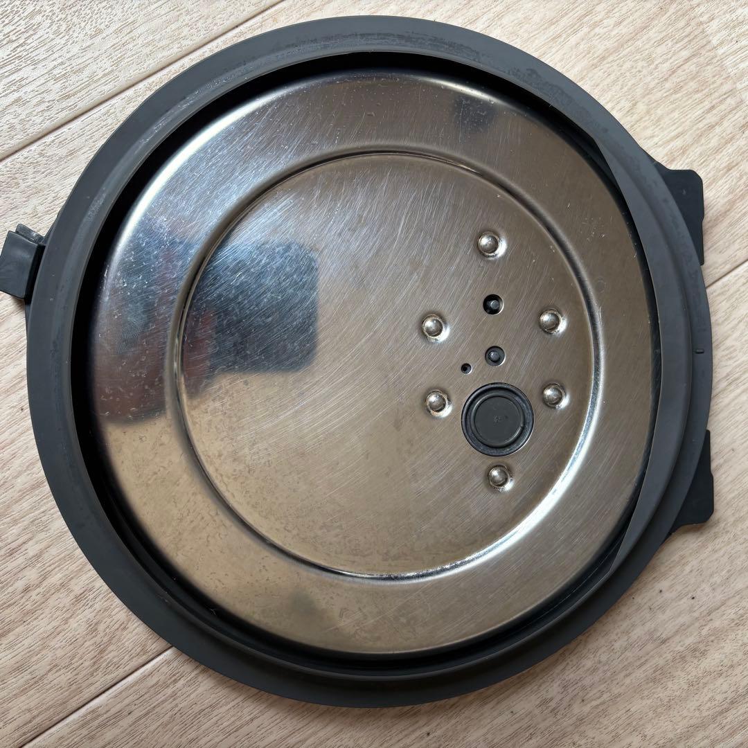 Panasonic IH圧力炊飯器 SR-NA102 ブラック　訳あり