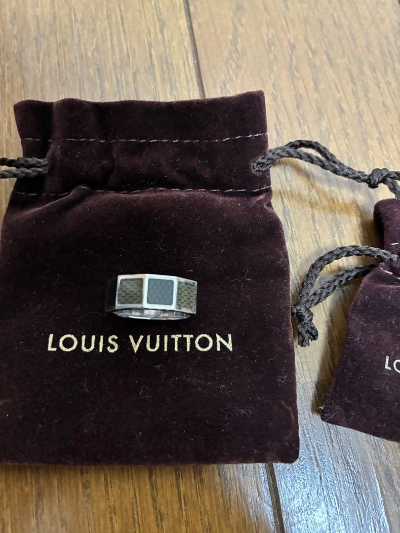 LOUIS VUITTON リンク　　指輪