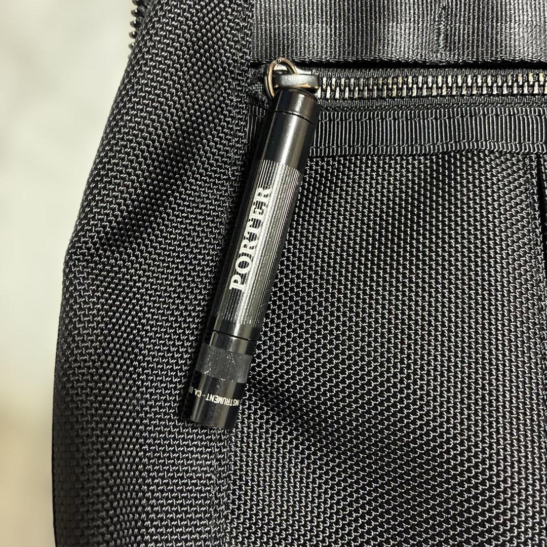 PORTERブラック ボディバッグ　スリングショルダーバッグ