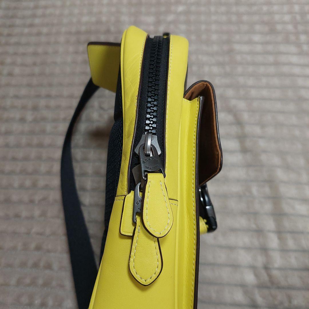 COACH ボディバッグ ブラウン/イエロー