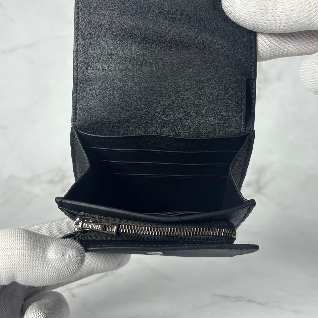 【美品】ロエベ 二つ折り財布 アナグラム コンパクト フラップウォレット