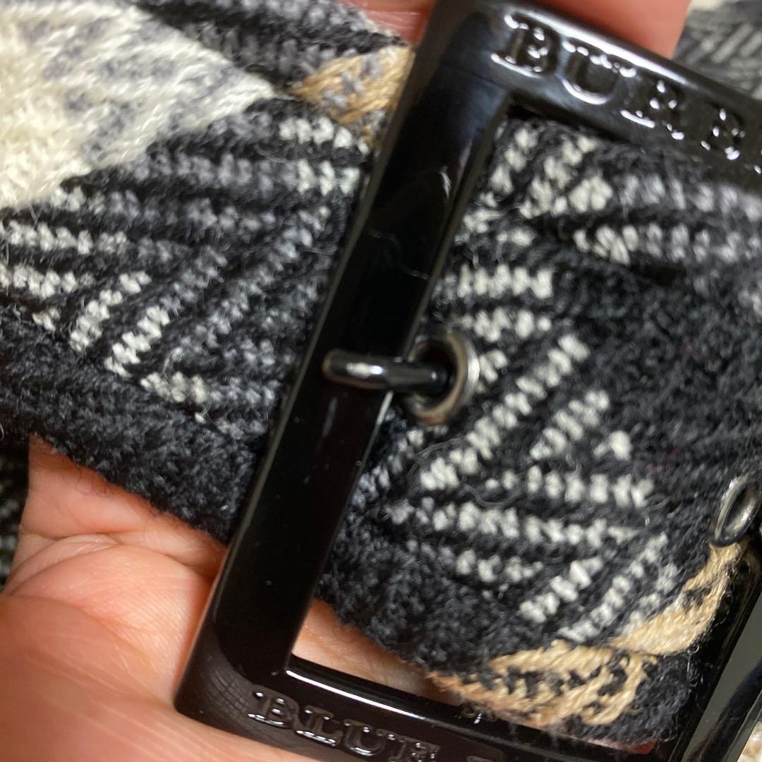 秋冬用の半袖ミニワンピースです。 タートルネックのニットと合わせて着ていました。