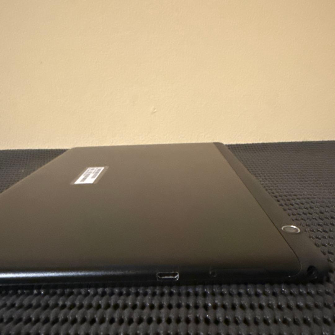 J60 美品　HUAWEI MediaPad T5 (AGS2-W09) 本体