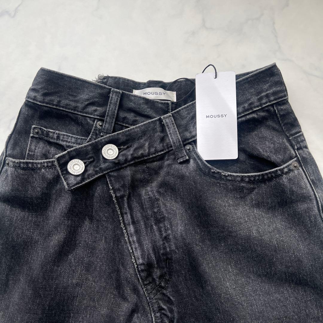 ポケ様　未使用MOUSSY CROSS WAIST WIDE STRAIGHT