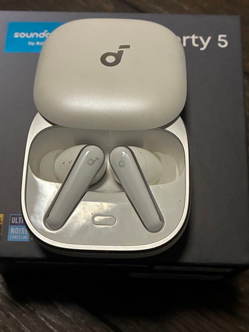 Soundcore Liberty 5 中古品