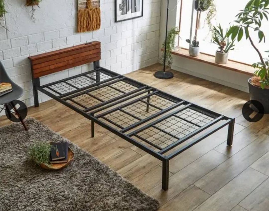 ベッドフレーム fortunista