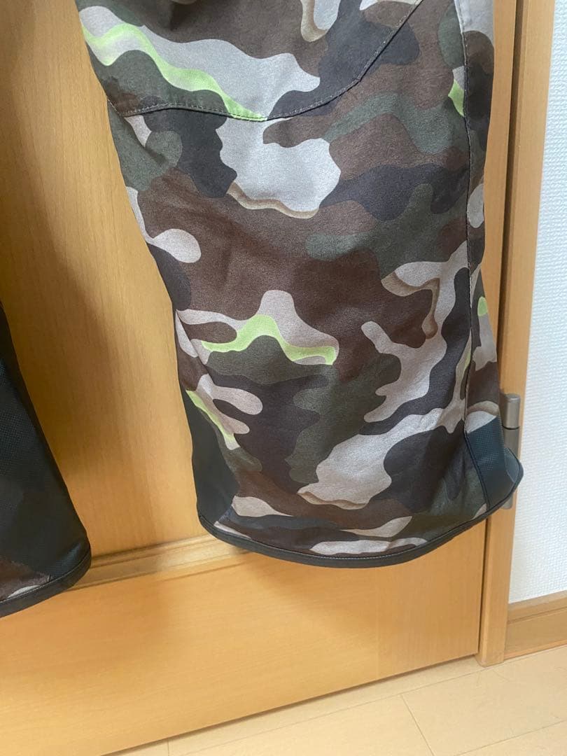 VOLCOM GORE-TEX 迷彩　ビブパン