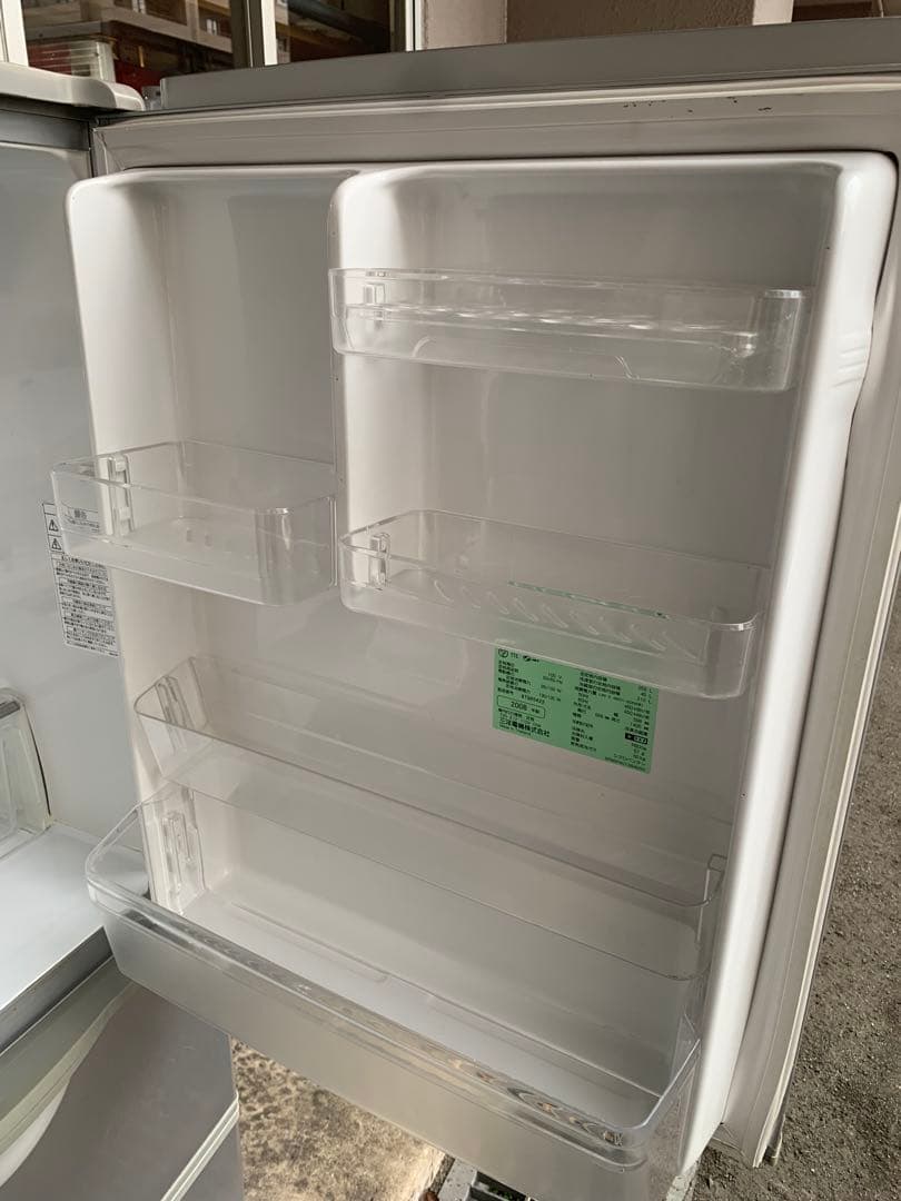 シルバー 3ドア冷蔵庫　サンヨー