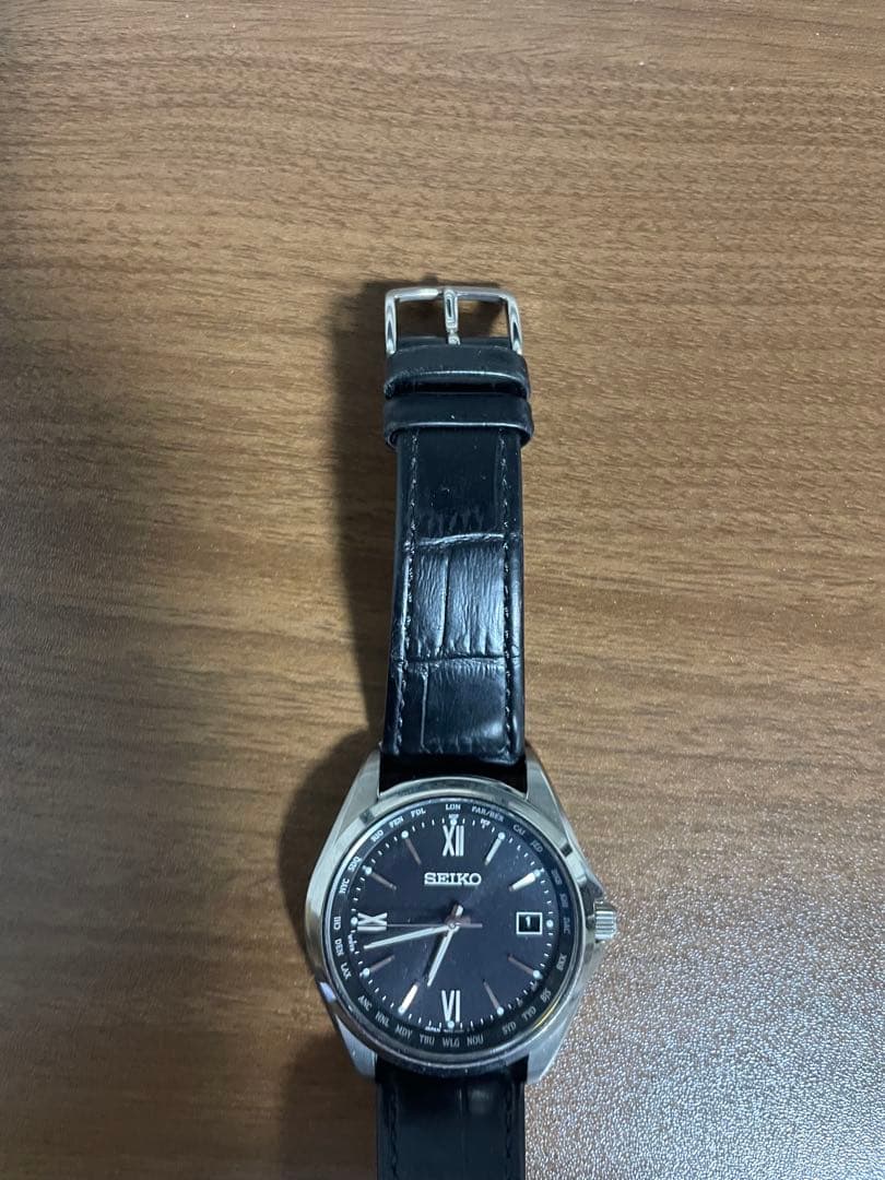 セイコーセレクションのワールドタイム ソーラー電波腕時計、SBTM297