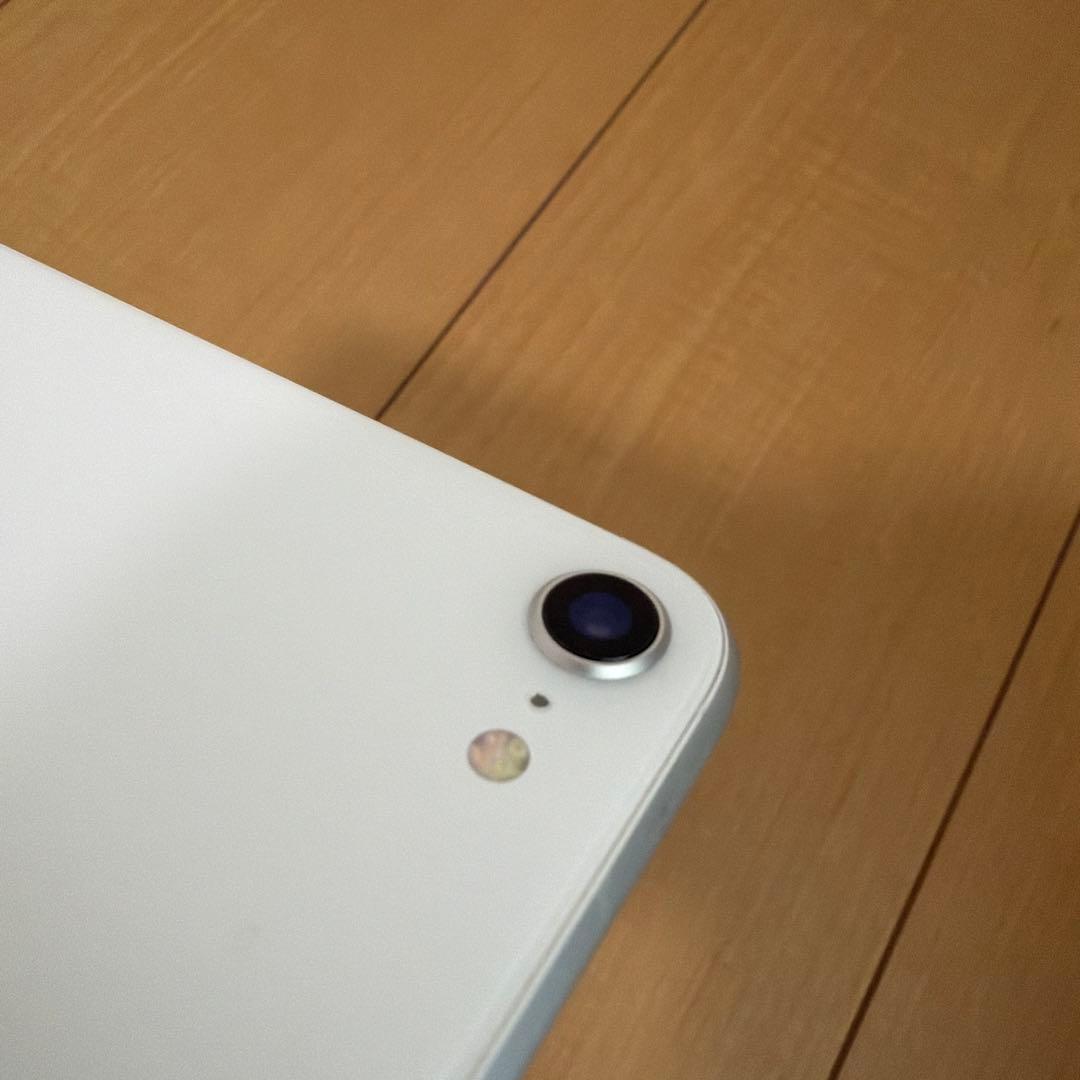 【美品】Apple iPhone SE 第2世代 64GB SIMフリー　白