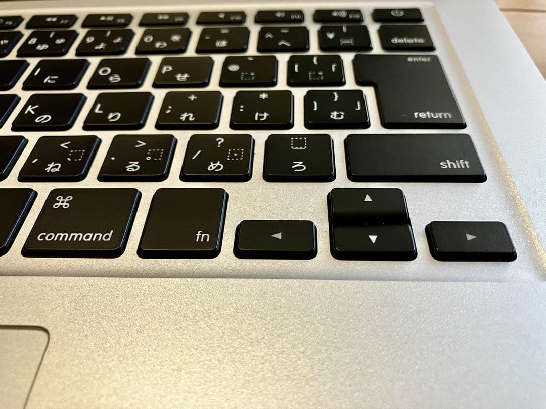 綺麗MacBook Air 13インチ 2017 SSD128GB 8GBメモリ