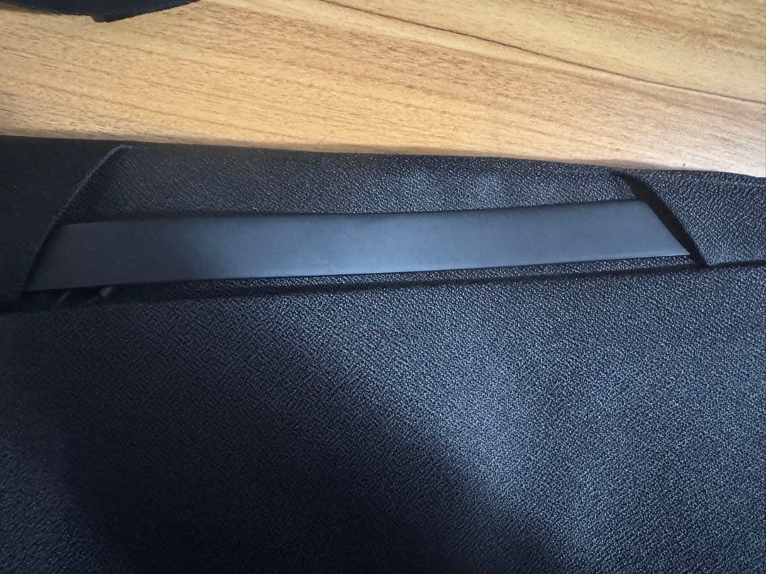 NIID Radiant Mega Sling ブラック