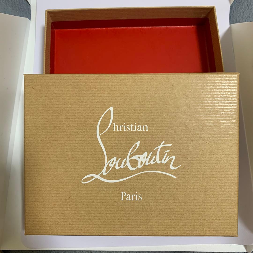 特価　Christian Louboutin スタッズケース