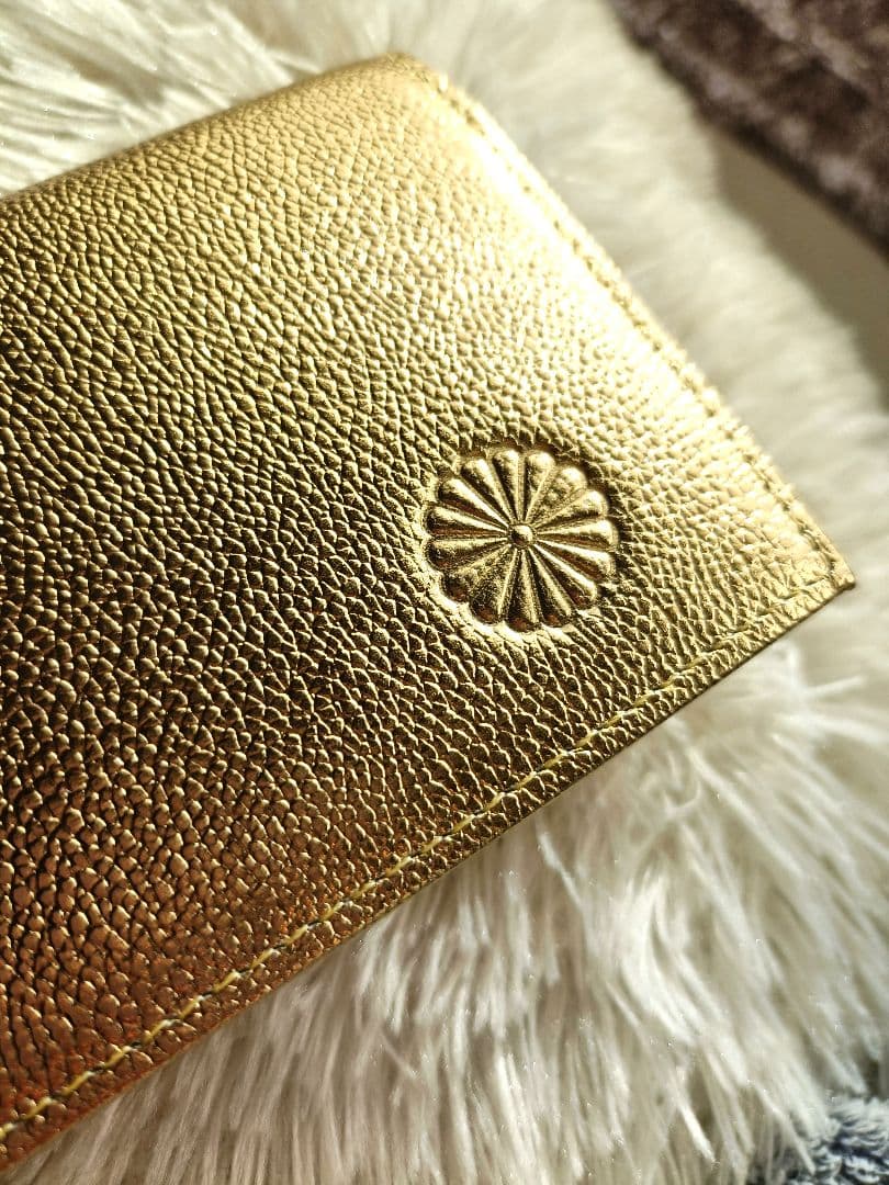 【新品】皇居 ゴールド 長財布　2つ折り　金