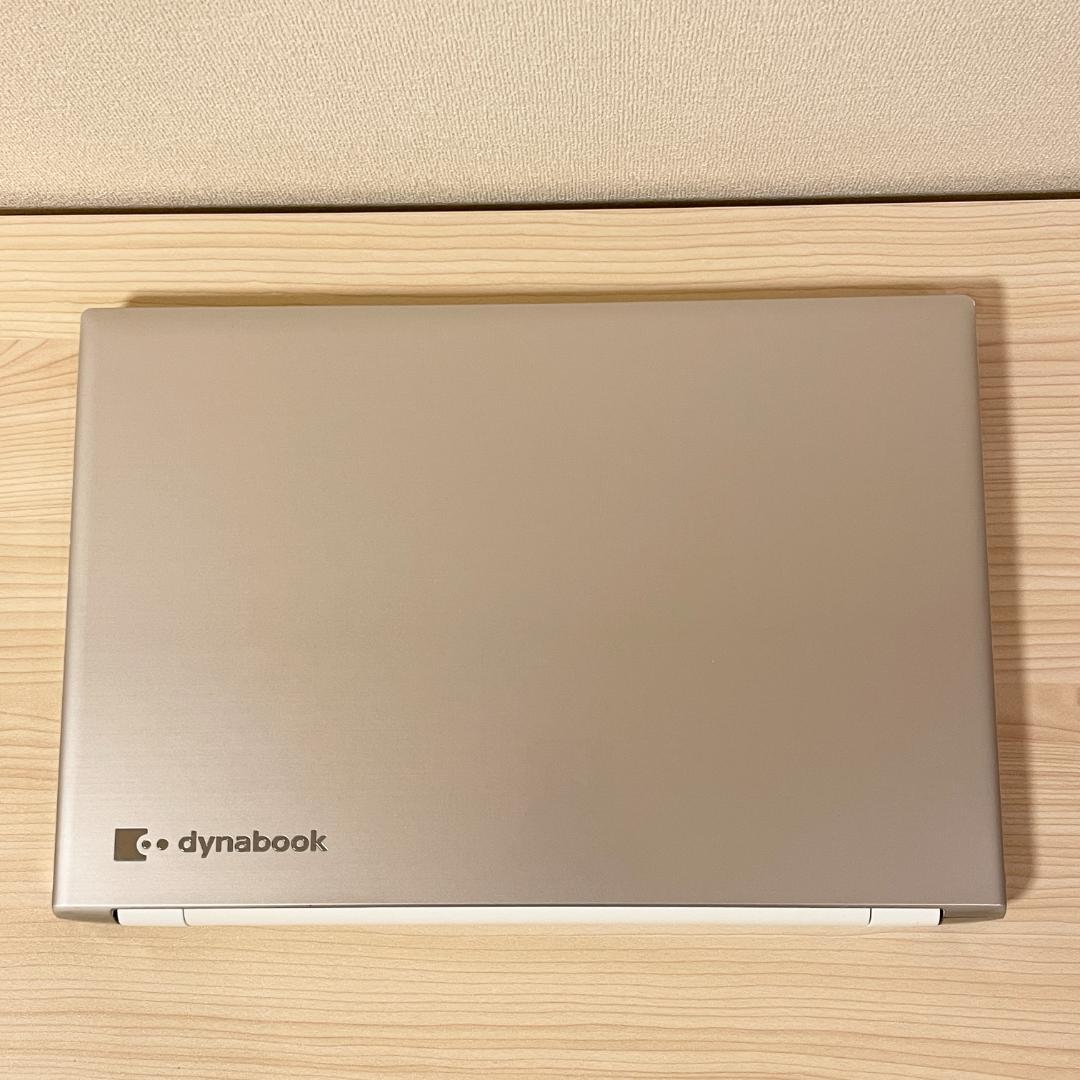 美品✨おしゃれゴールド✨カメラ付き 薄型ノートパソコン フルHD 快適SSD