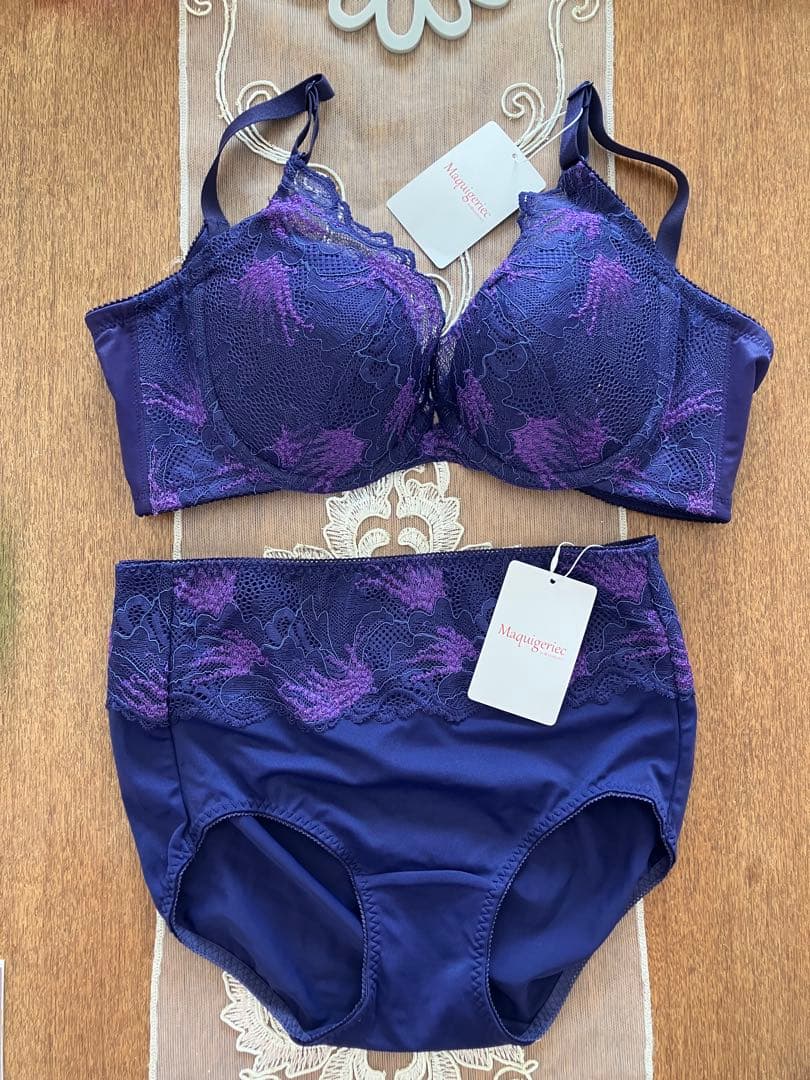 MARUKOマキジェリーク ブラ&ショーツ（ネイビー×パープル）