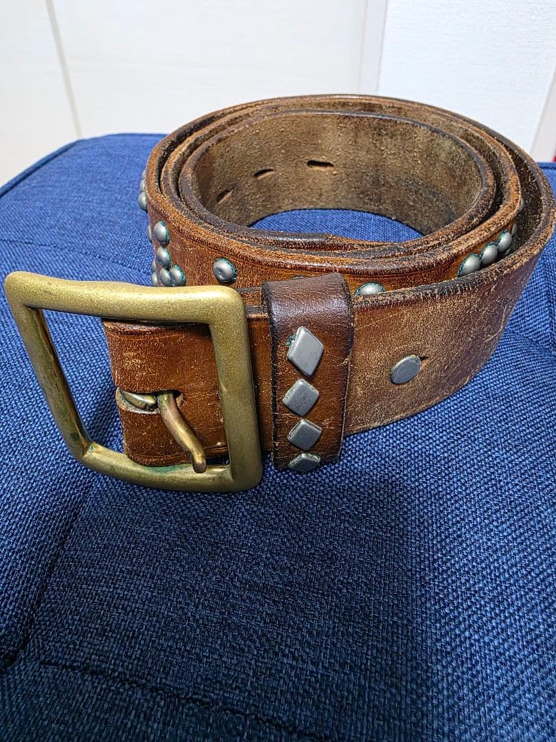 テンダーロインスタッズ付きブラウンレザーベルト