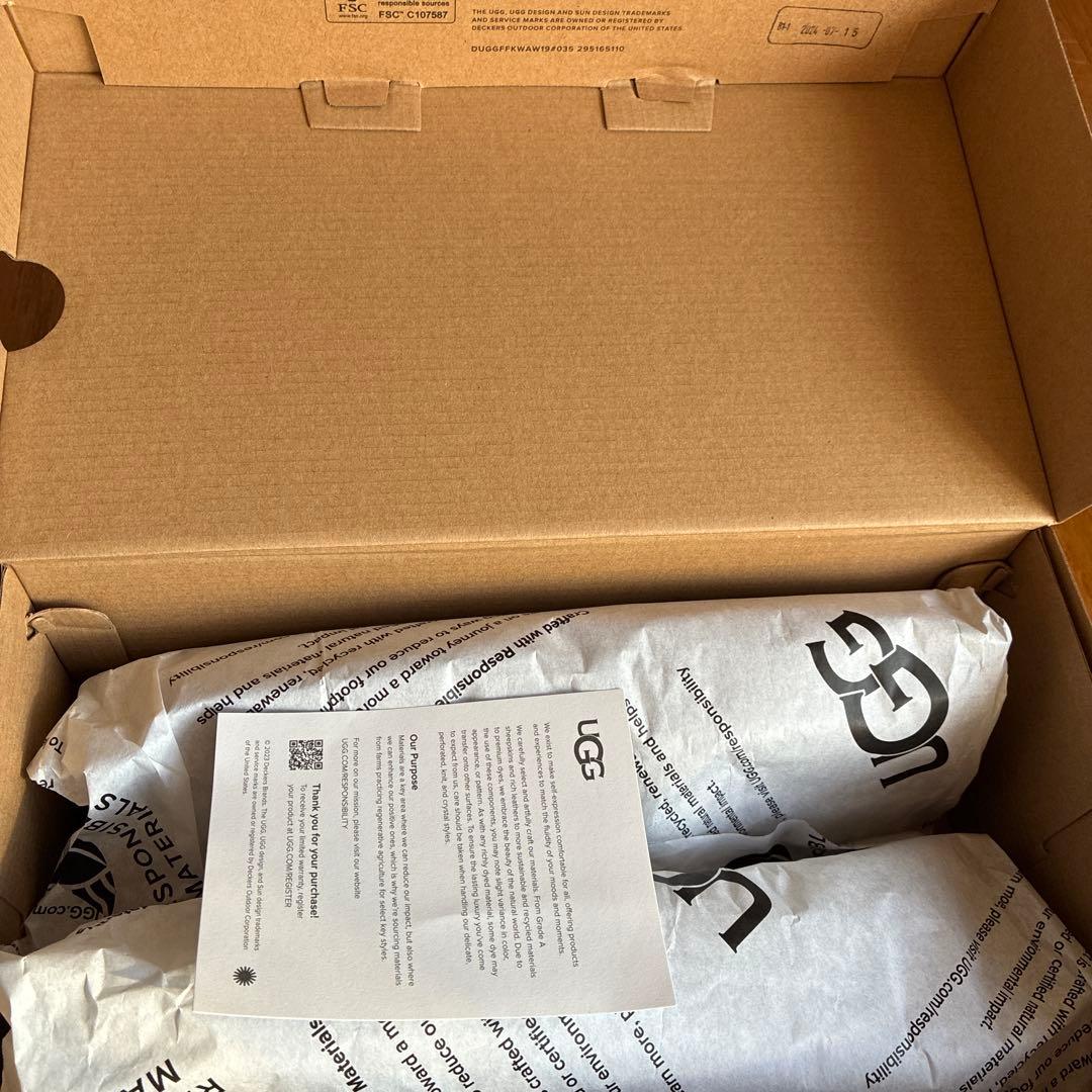 UGG ライトグレー モカシン