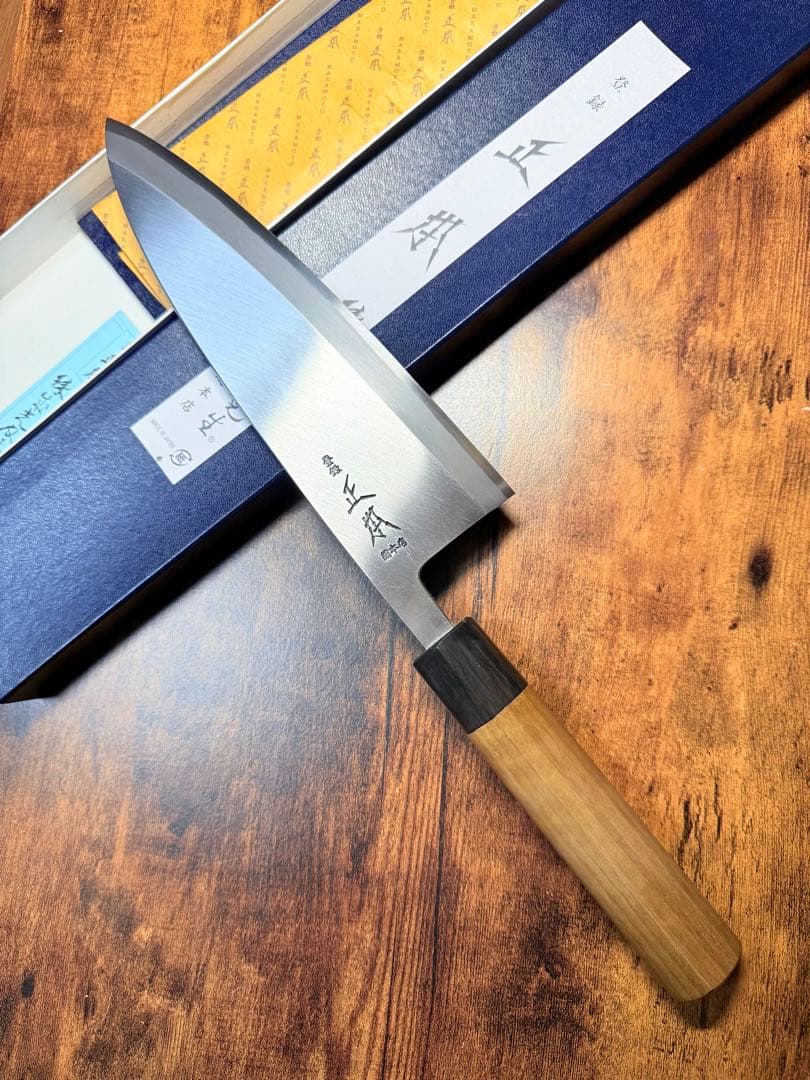 正本　出刃　包丁　本霞玉白鋼　7.5寸 水牛柄