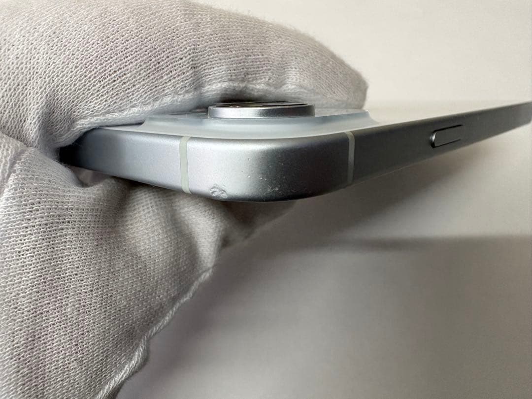 Apple iPhone 15 128GB SIMフリー ブルー 充電95%