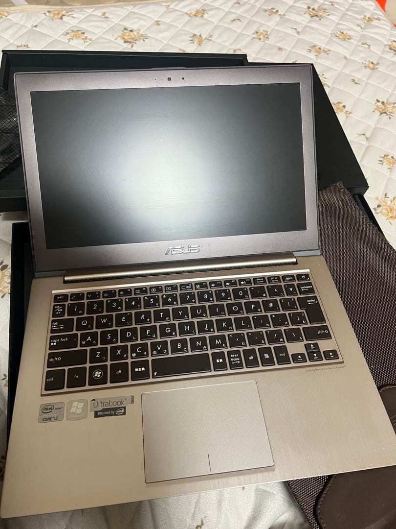 Windowsノート本体 ASUS Zenbook 13.3 UX31A i5 4G-128GB