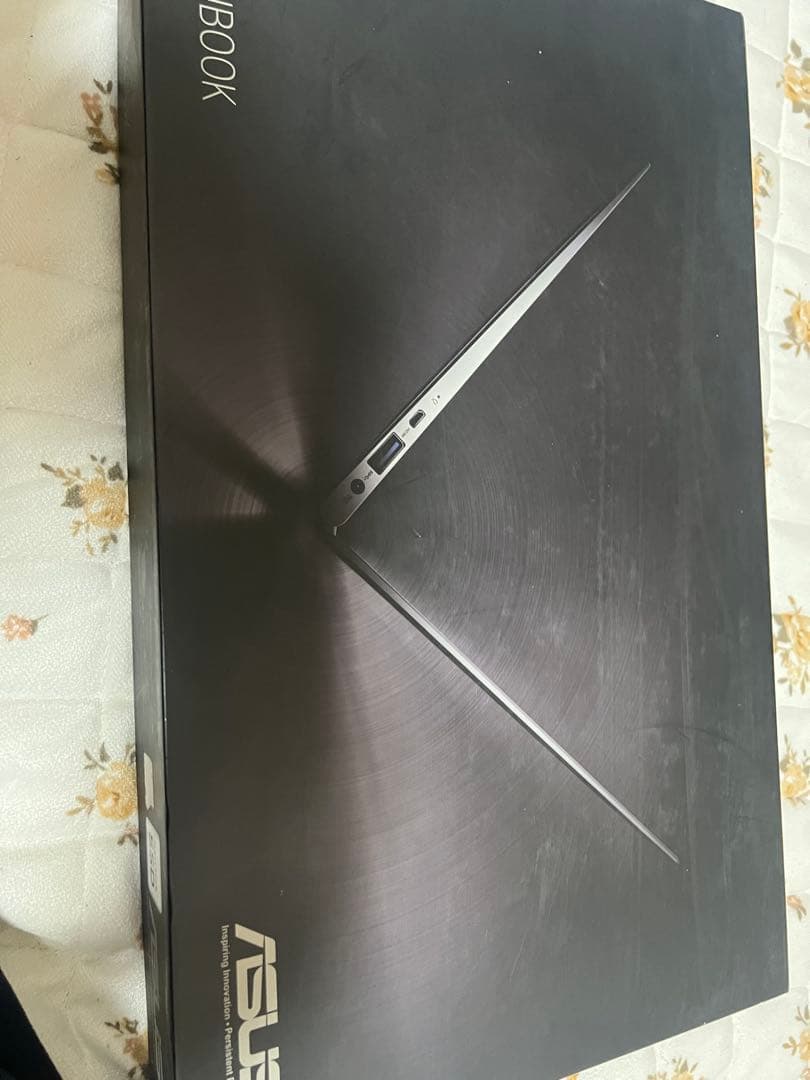 Windowsノート本体 ASUS Zenbook 13.3 UX31A i5 4G-128GB