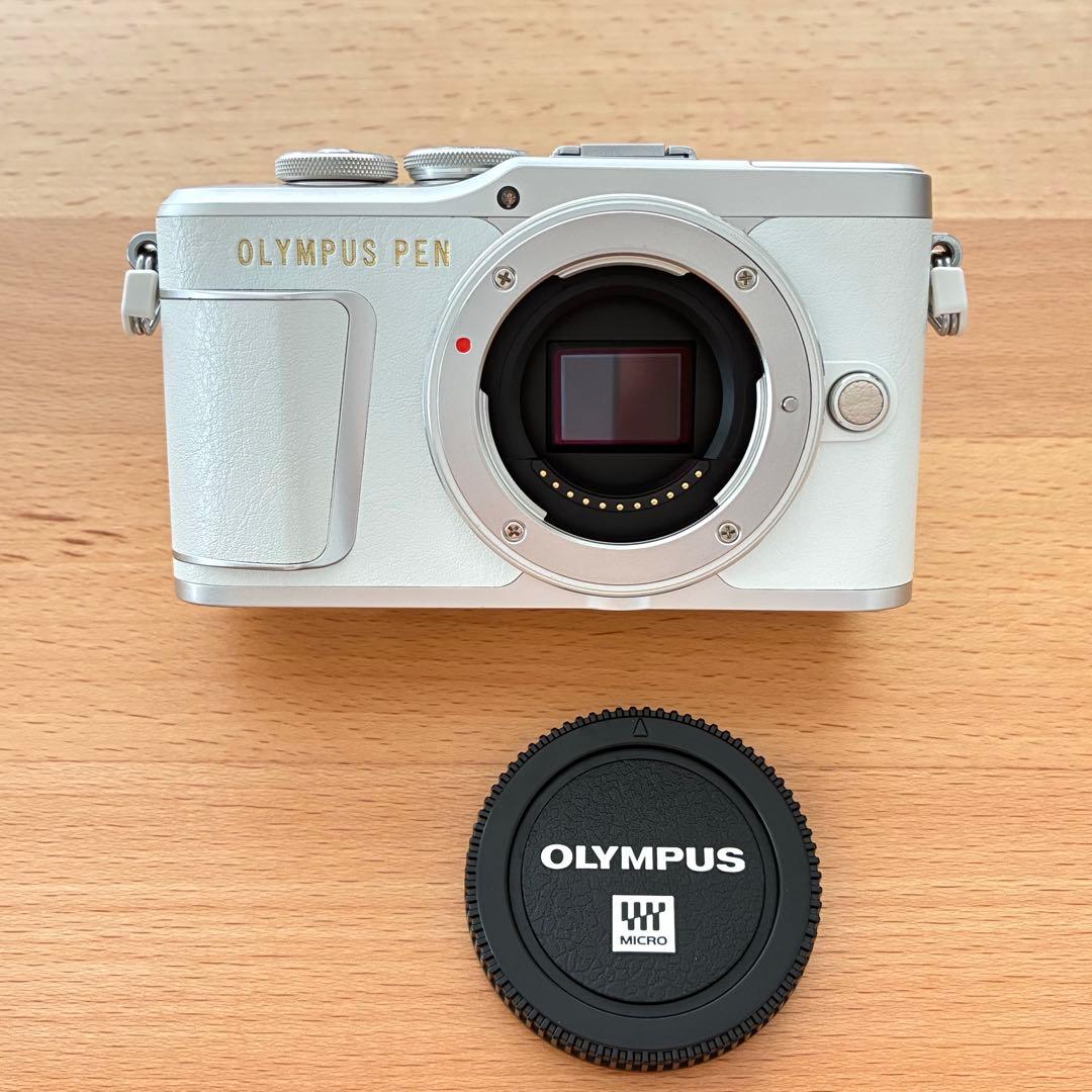 OLYMPUS PEN E-PL9 ホワイト[ダブルズーム・SDカード付き]