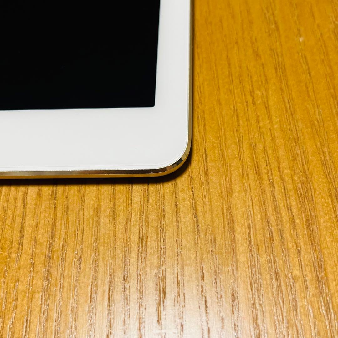 iPad Air 第2世代 16GB セルラーモデル シャンパンゴールド