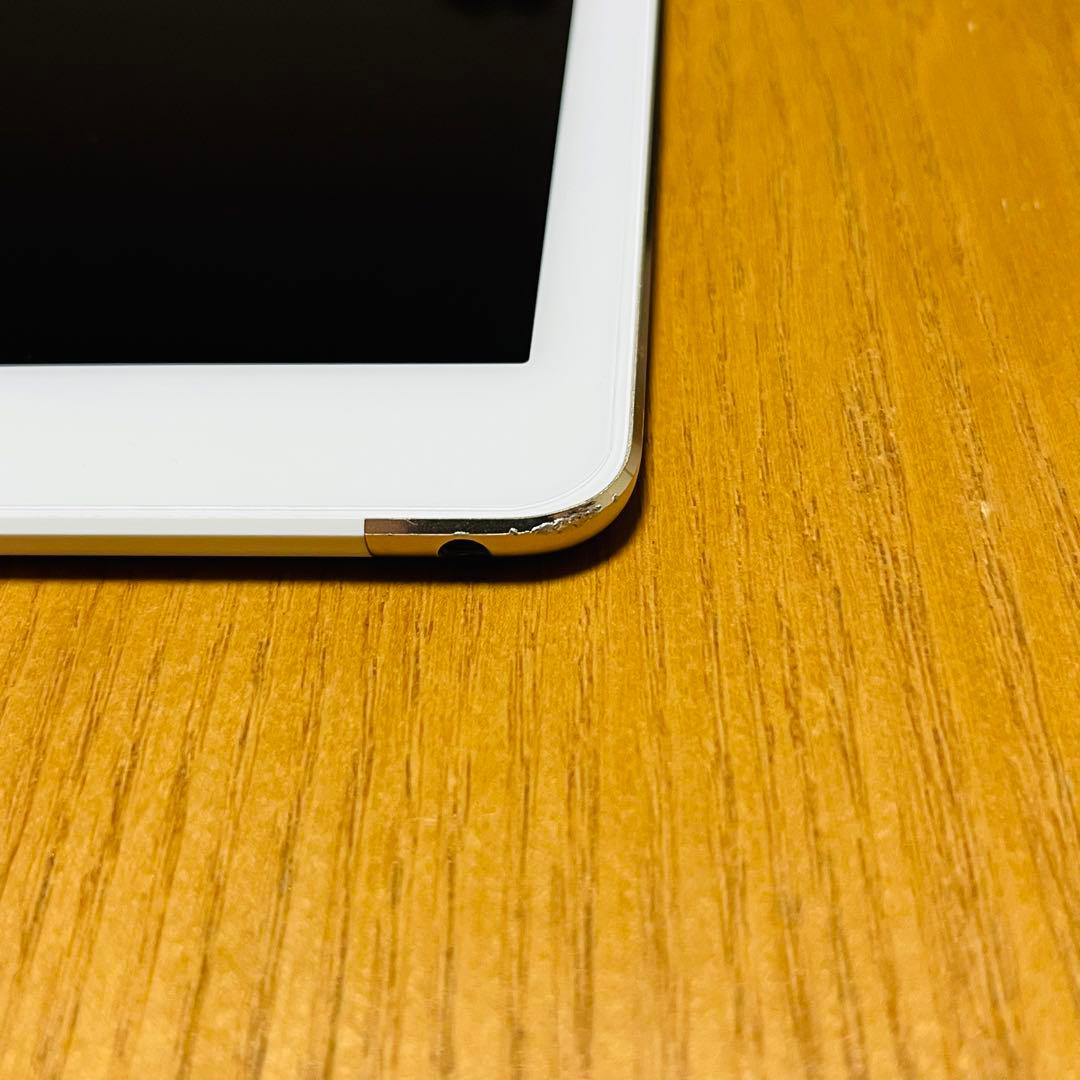 iPad Air 第2世代 16GB セルラーモデル シャンパンゴールド