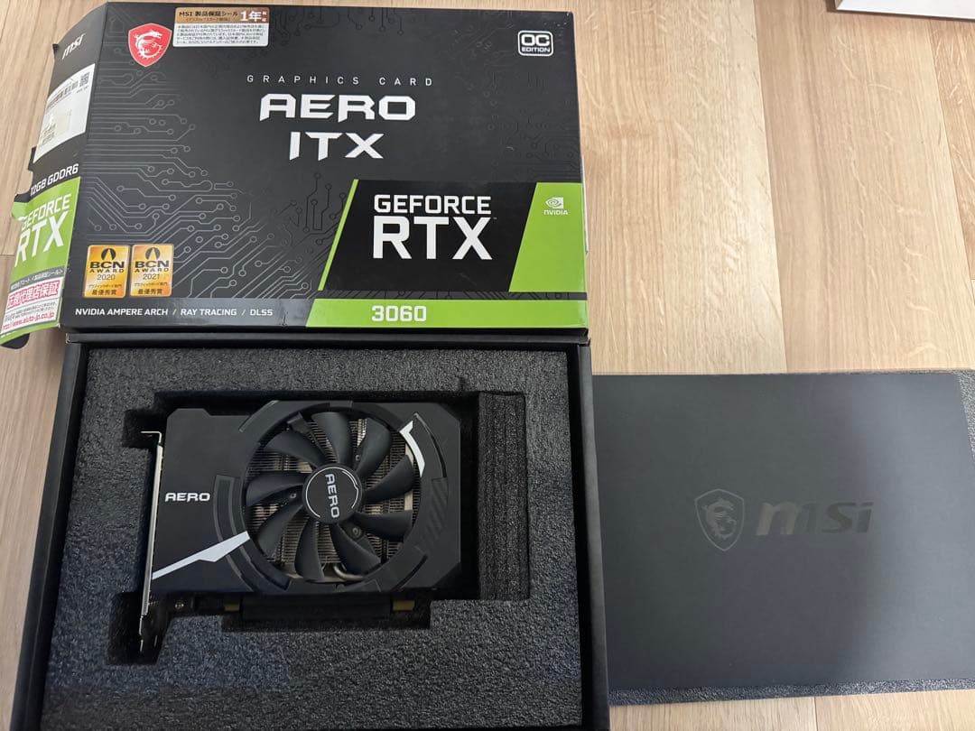 MSI GeForce RTX 3060 AERO 本体