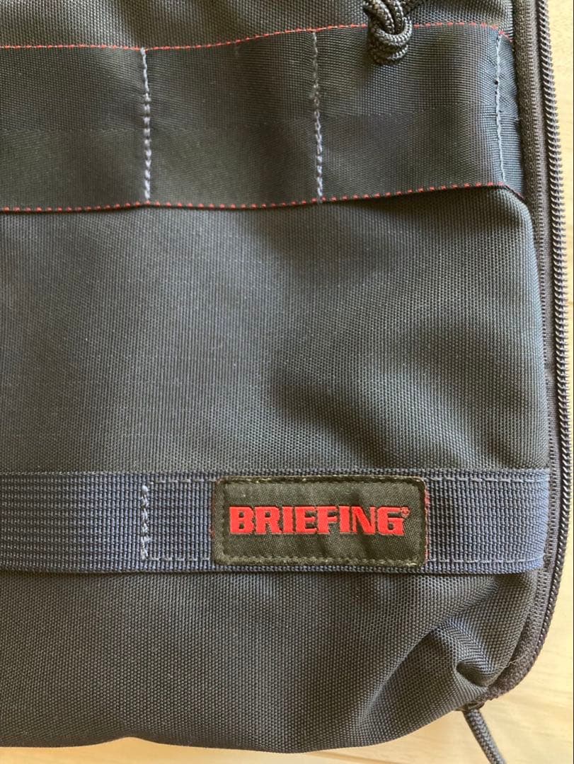 【美品】BRIEFINGブリーフィング クラッチバッグ　ネイビー